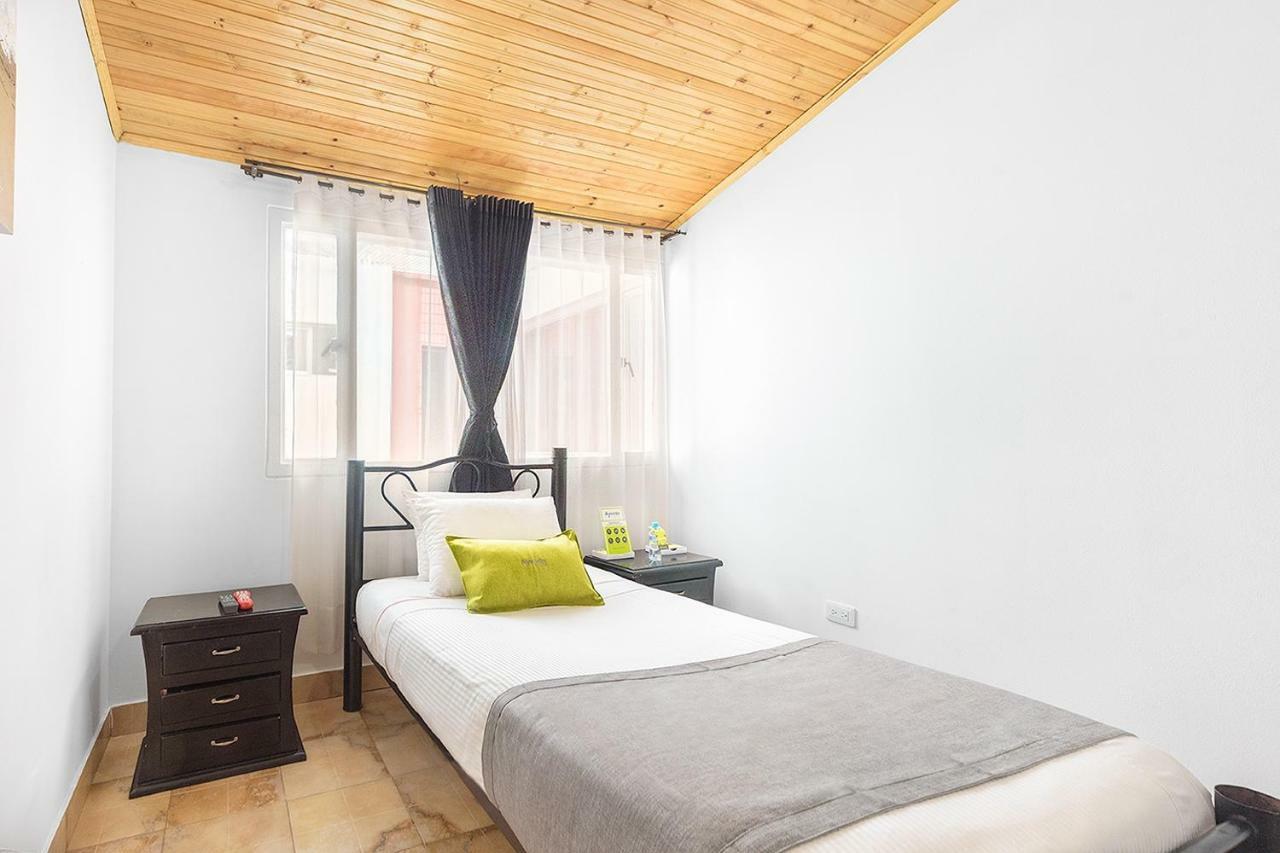 Hotel Casa Normandia Bogotá Kültér fotó