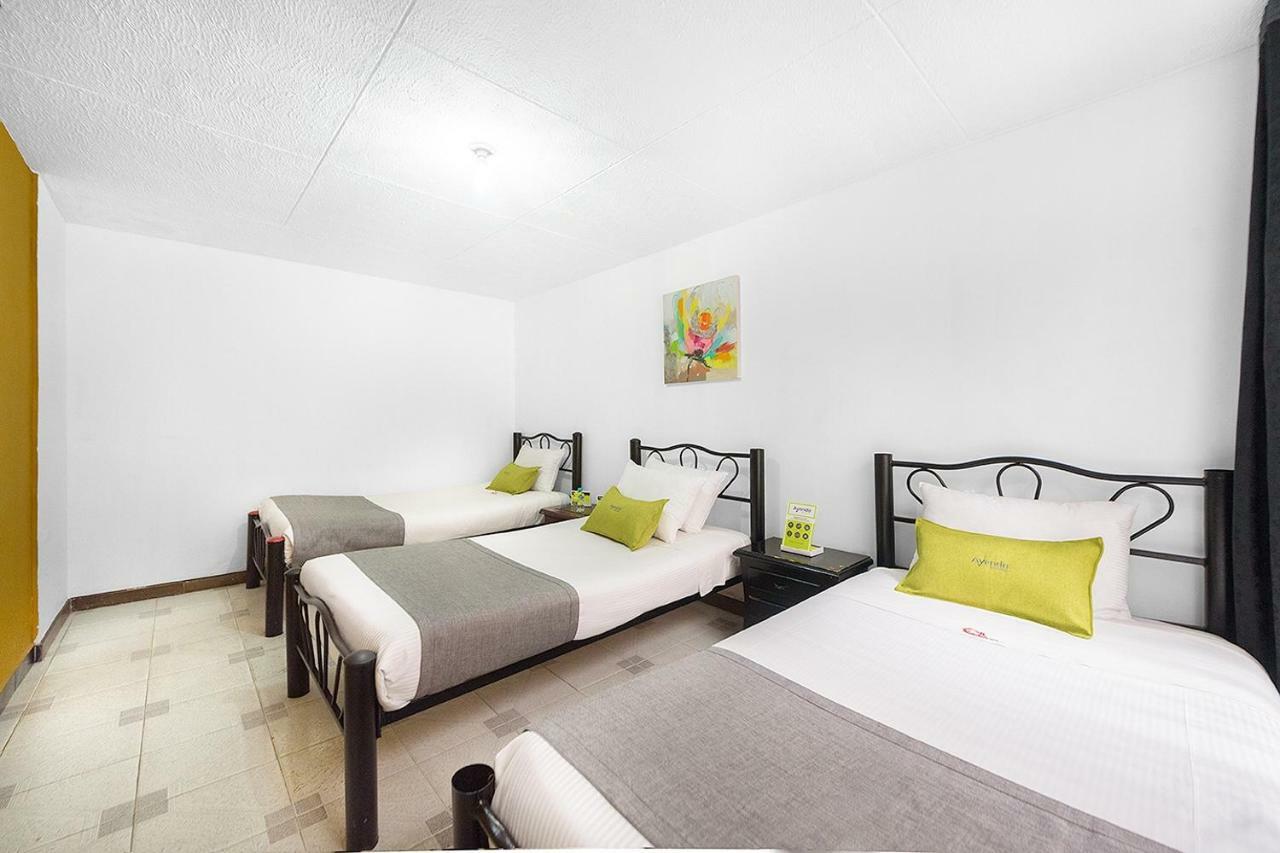 Hotel Casa Normandia Bogotá Kültér fotó